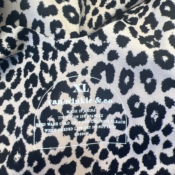 Van Winkle & Co Leopard Print Bonded Triangle Bralette Sz XL, Removable Pads NWT - Picture 10 of 12